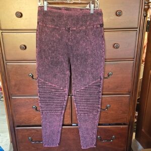 NWOT, Zenana Outfitters Maroon Acid Wash Jeggings, Sz. 1X